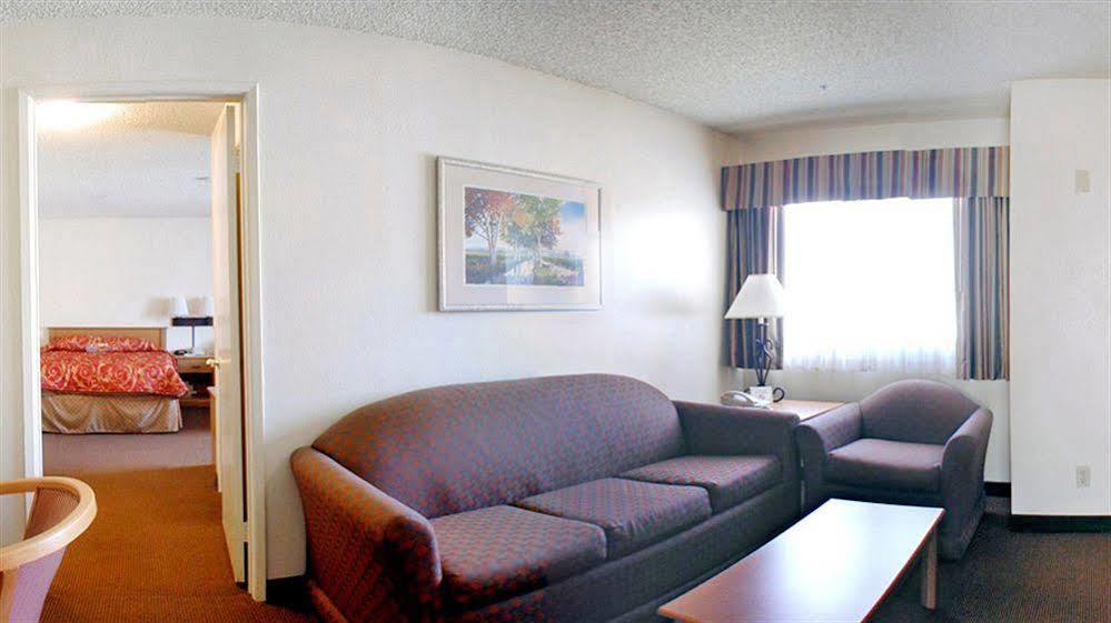 Surestay Plus Hotel By Best Western Upland - Ontario North Экстерьер фото